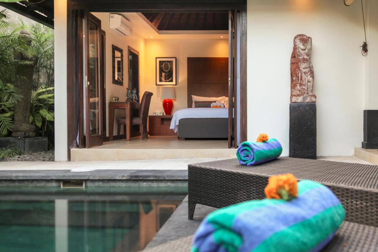 Asrina Villa'S Seminyak Exterior foto